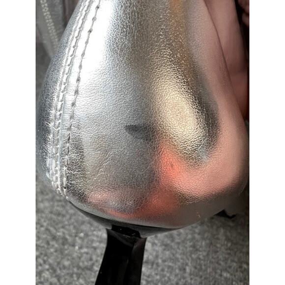 Abound Erinn Pointed Toe Heel Boots Women's Silver Metallic Size US 9M - Picture 4 of 9